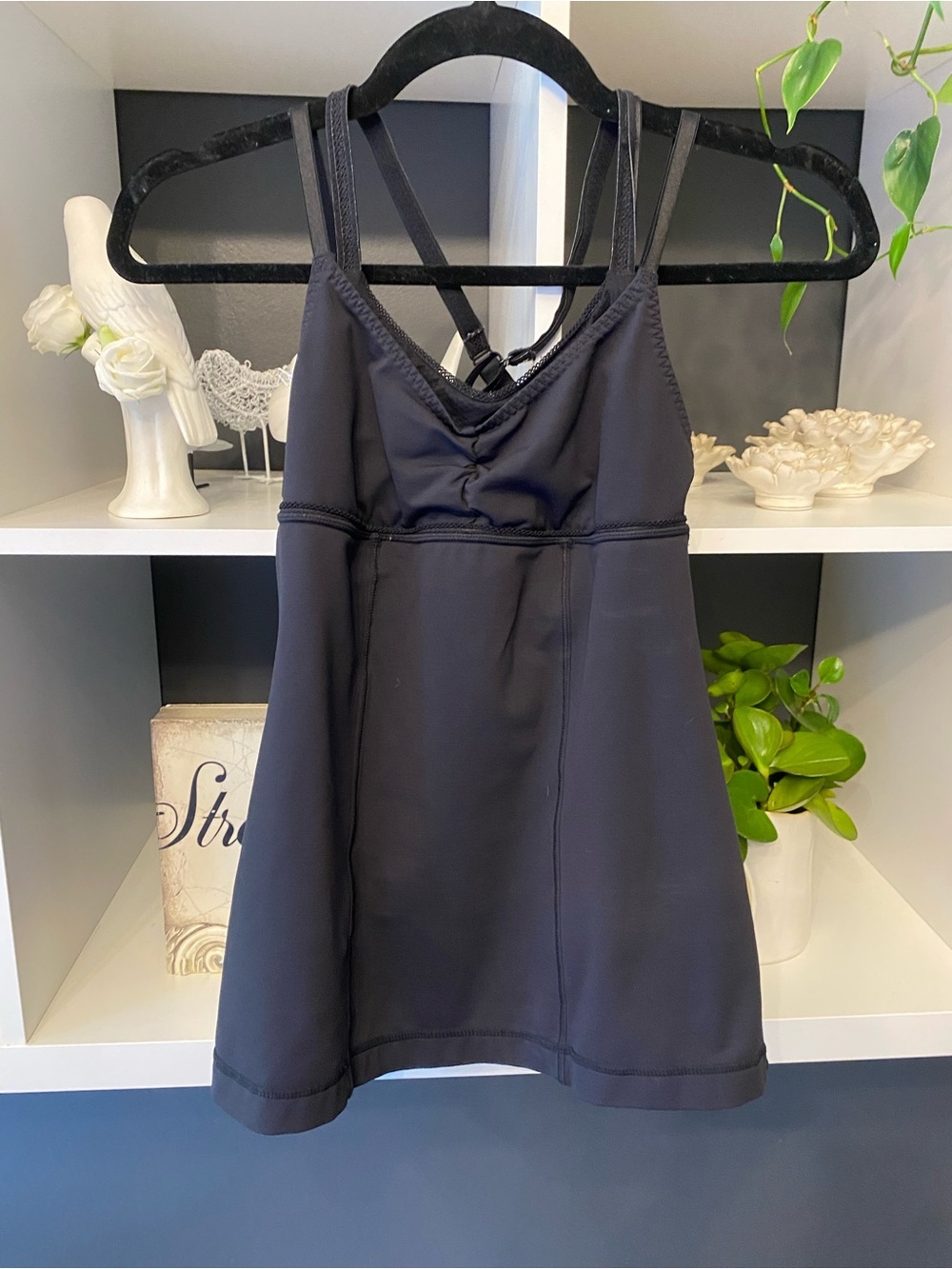 Lululemon Athletica Women’s Black Strappy Tank Top Size 4